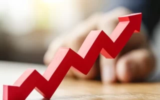 上纬新材股票停牌核查：20倍股背后的资本运作深度解析